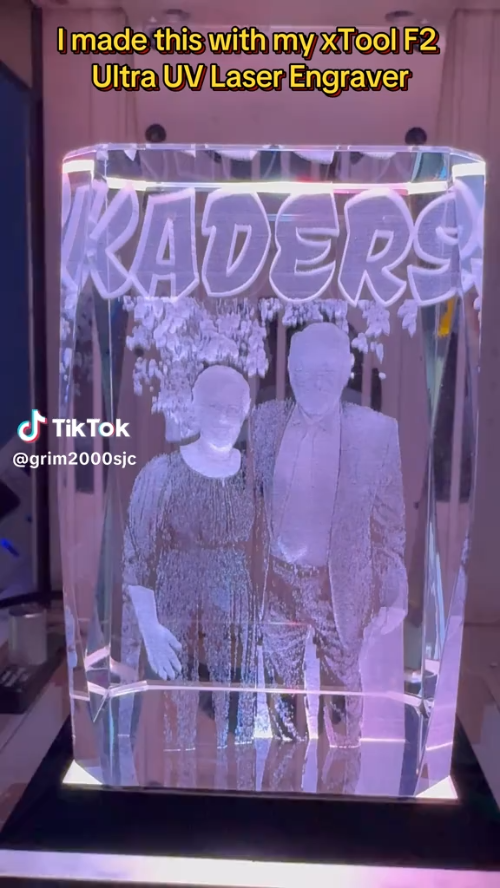 [Laser cut and engrave] 3D Crystal Block with Personalized Portrait and Text