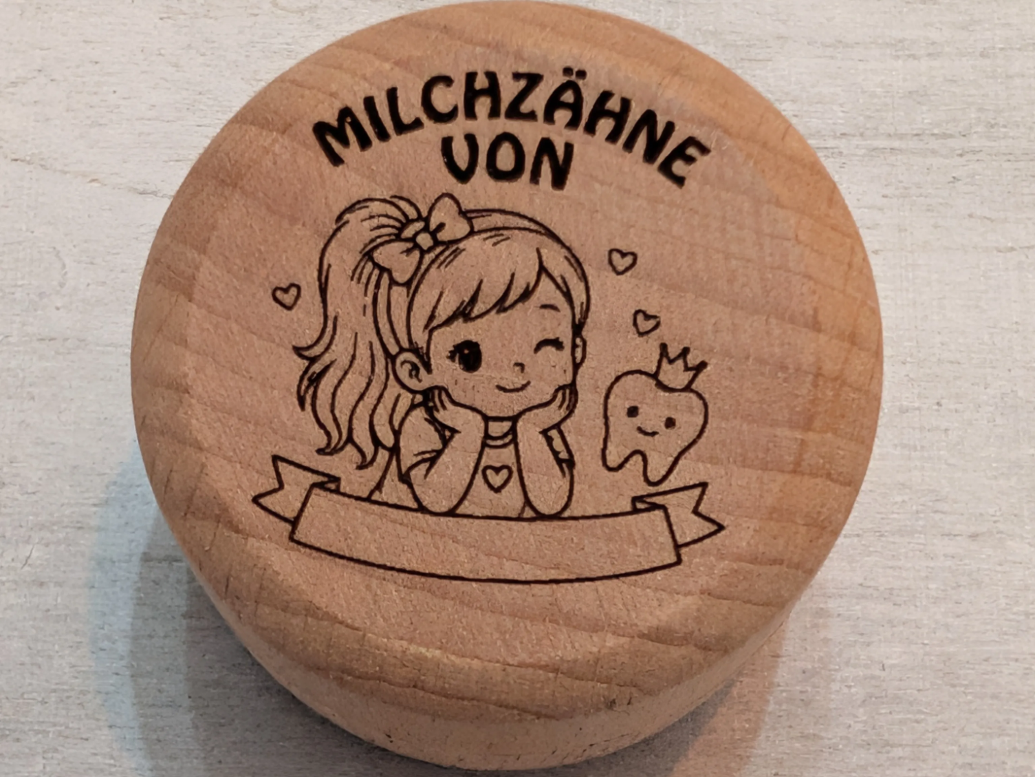 Milchzahndose aus Holz mit Mädchenmotiv für Kinder
