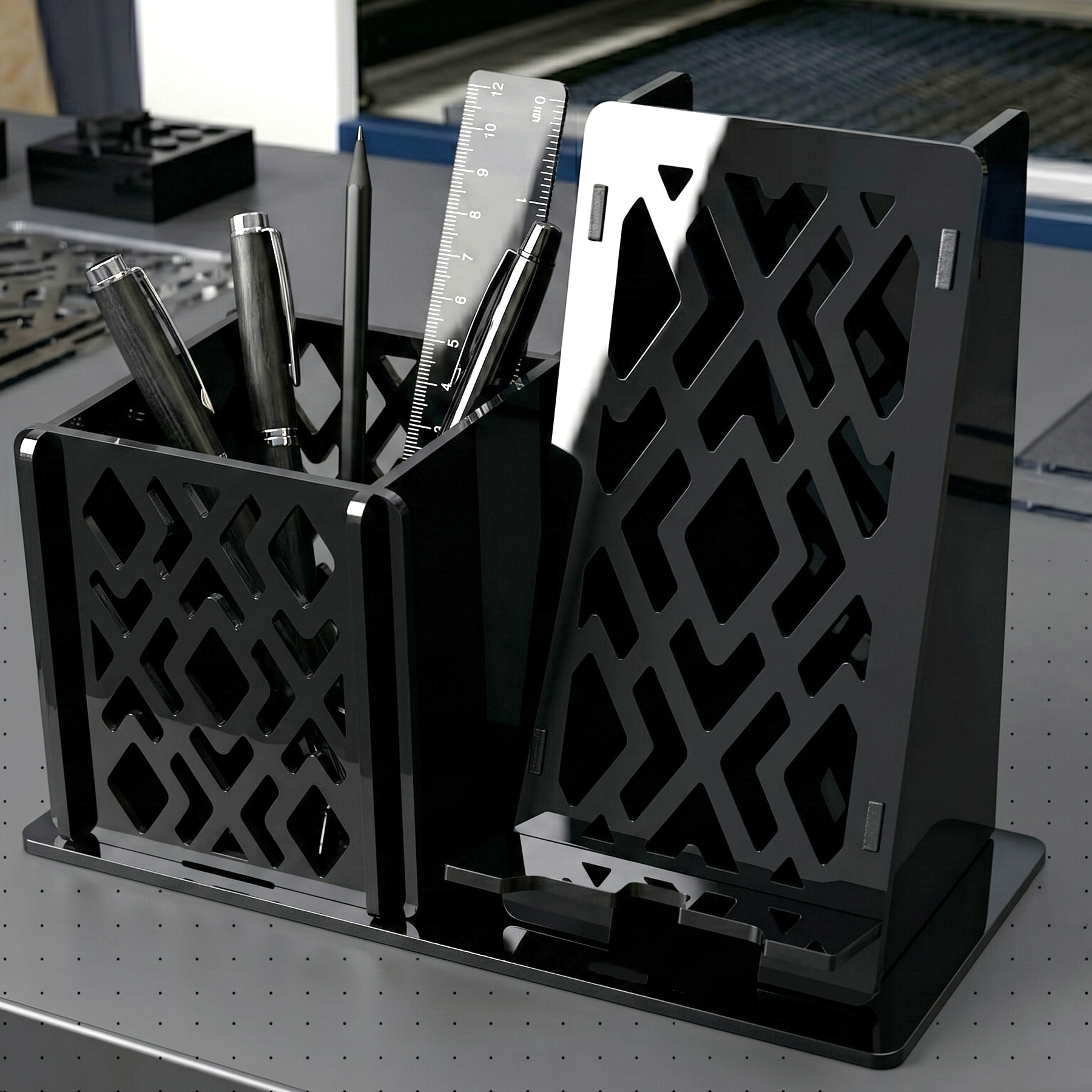 [Laser cut and engrave] Desk Organizer with Pen Holder and Smartphone Stand