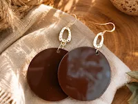[Laser cut and engrave] Collier long géométrique avec disques bordeaux et pendentif doré