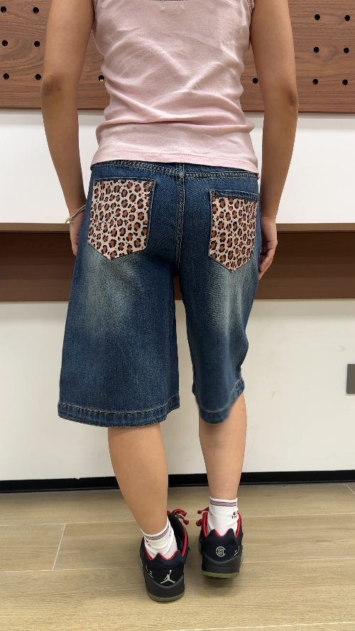 [DTF Printing] Denim Bermuda Shorts with Leopard Print Lettering