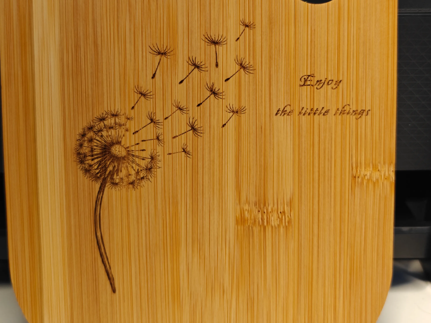 Dandelion chopping / serving board