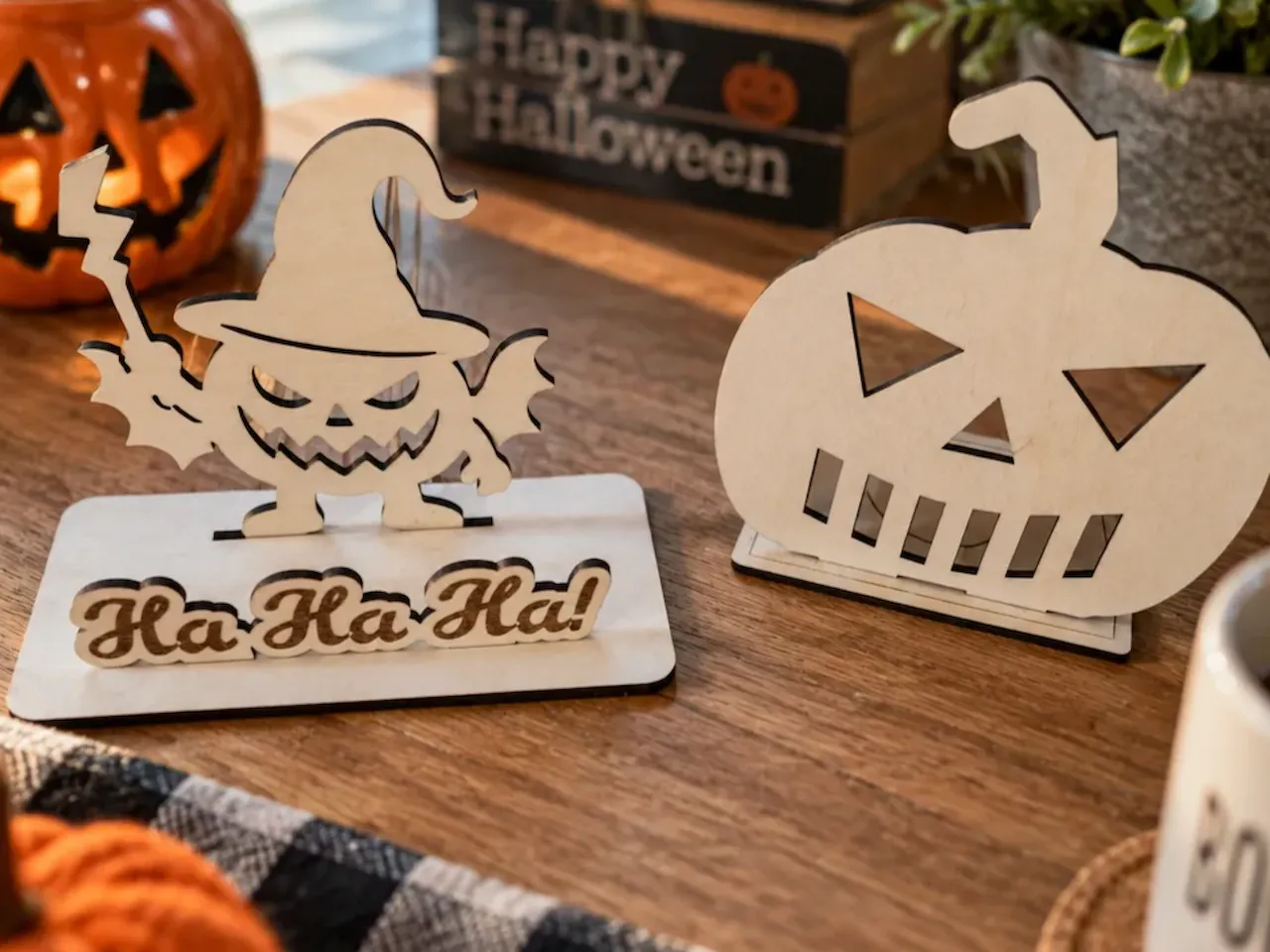 [Laser cut and engrave] Figurines de table en bois avec citrouille et sorcière pour Halloween