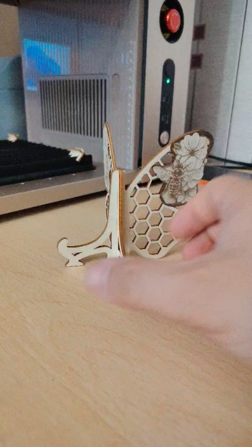 [Laser cut and engrave] Bee Honeycomb Display Stand SVG - Laser Cut 3mm Basswood Stand, Floral Heart Easel, Beehive Decor