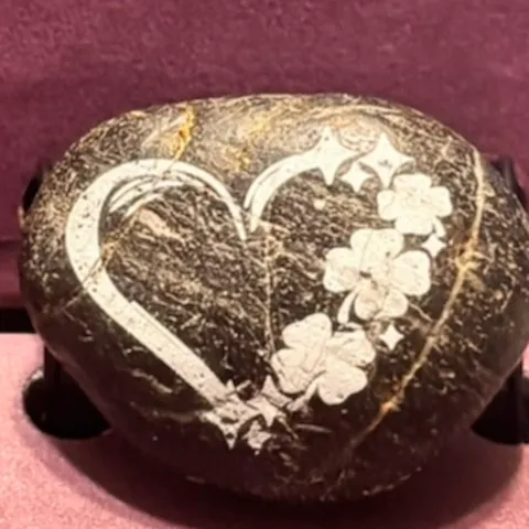 dark grey small stone 