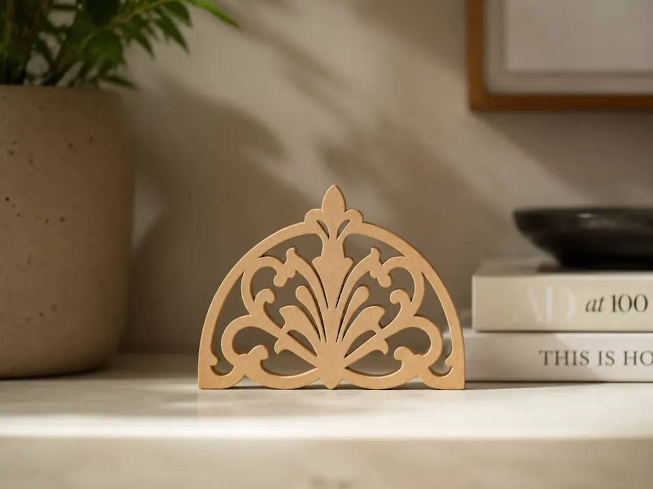 [Laser cut and engrave] Ornate Filigree Arch Tabletop Accent