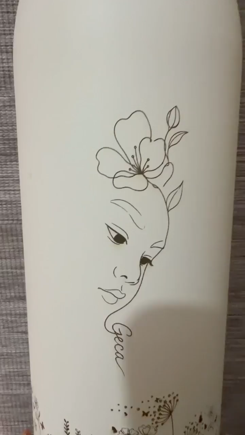 [Laser cut and engrave] White Insulated Water Bottle with Floral Face Line Art