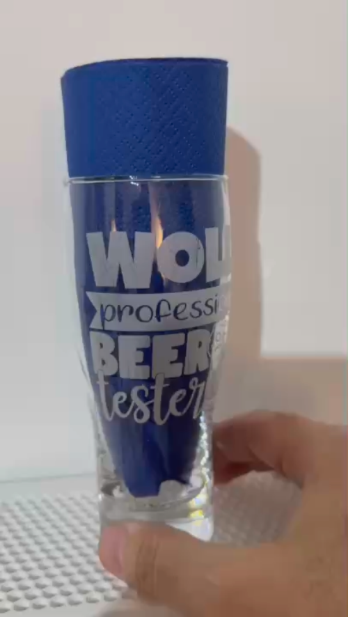[Laser cut and engrave] Bierglas mit Aufschrift Professionally Beer Tester