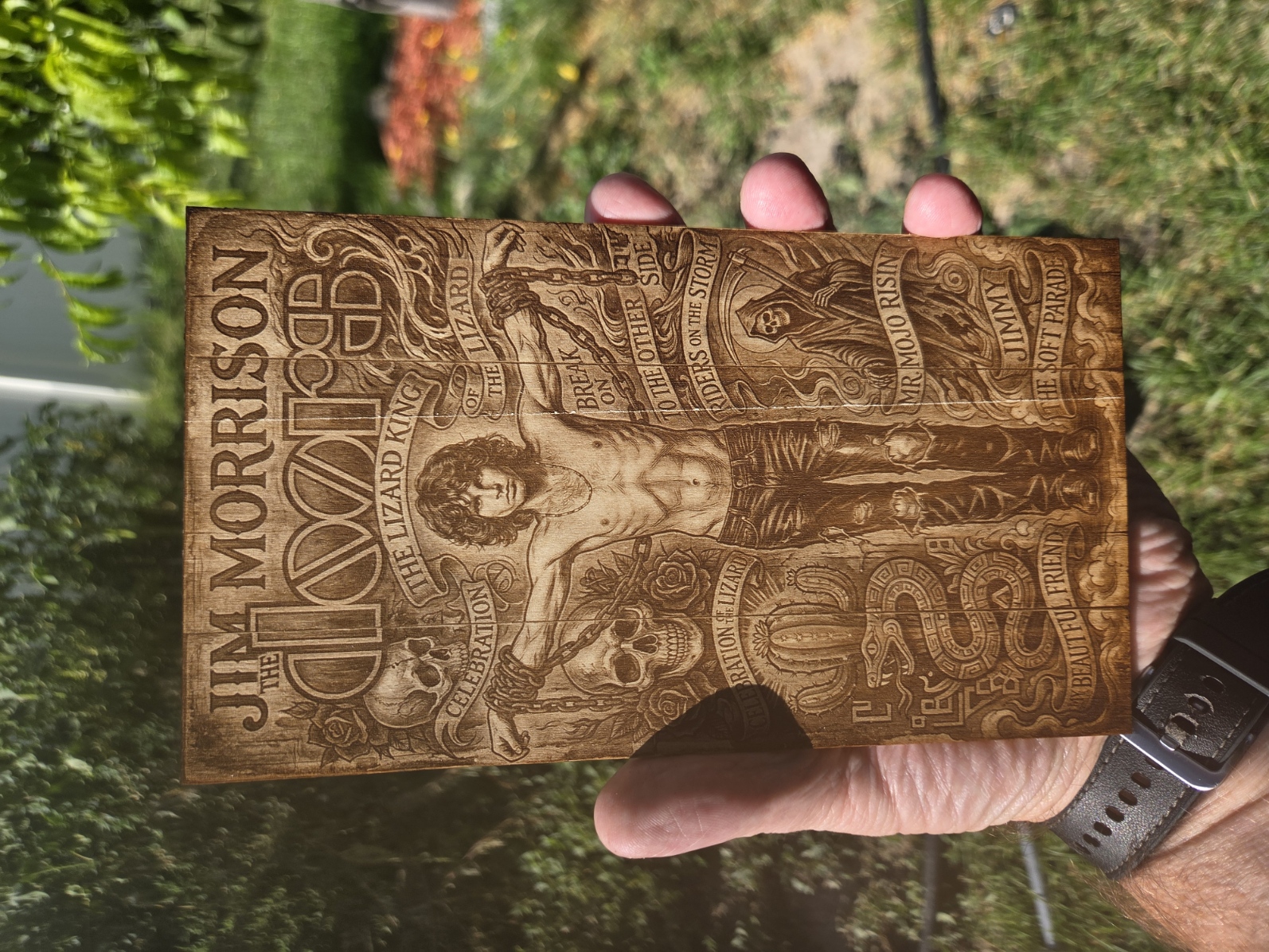 Jim Morrison The Doors The Lizard King Wooden Wall Art Plaque instruction: step 1 - 