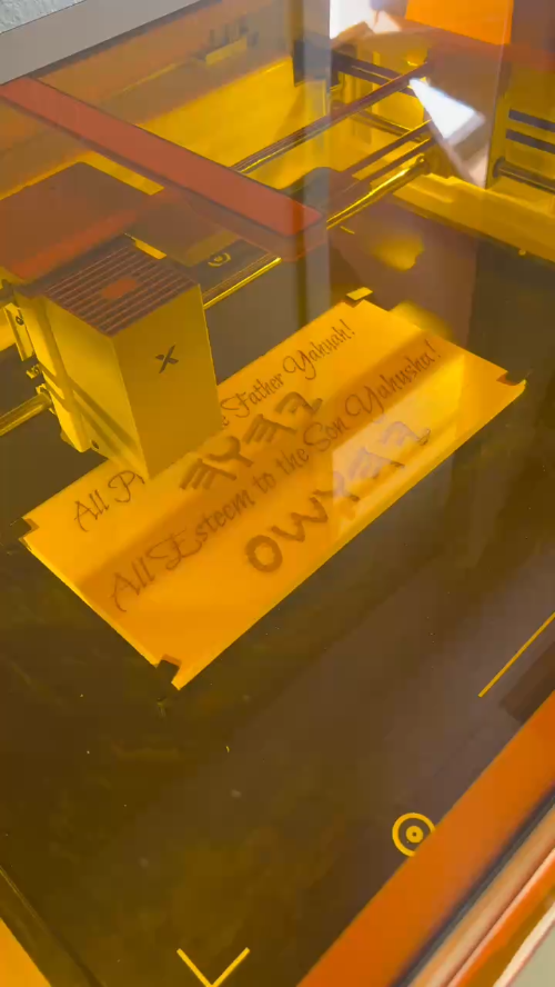 [Laser cut and engrave] Wooden Sign Featuring Religious Praise to Yahuah and Yahusha
