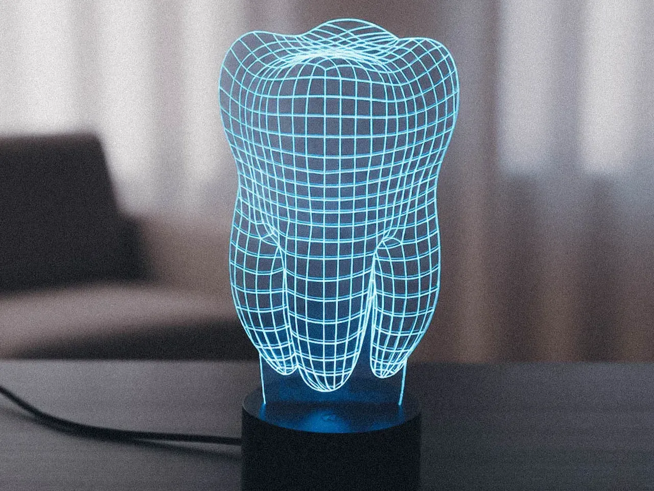 [Laser cut and engrave] Acrylic Tooth Hologram Lamp