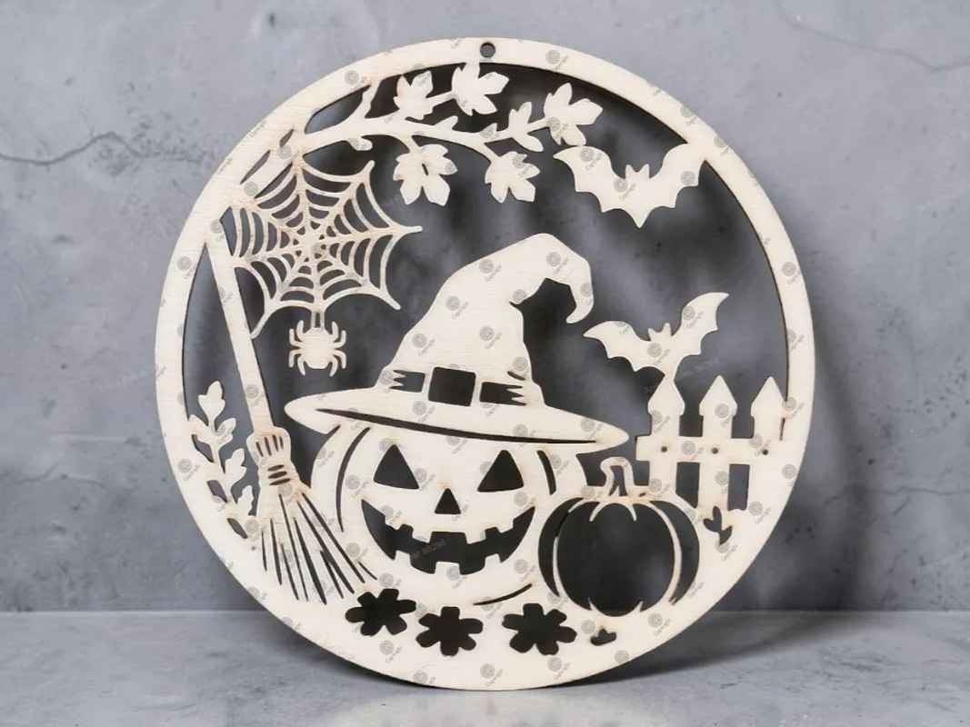 Runder Halloween Türkranz mit Kürbis Hexe und Fledermaus Motiv