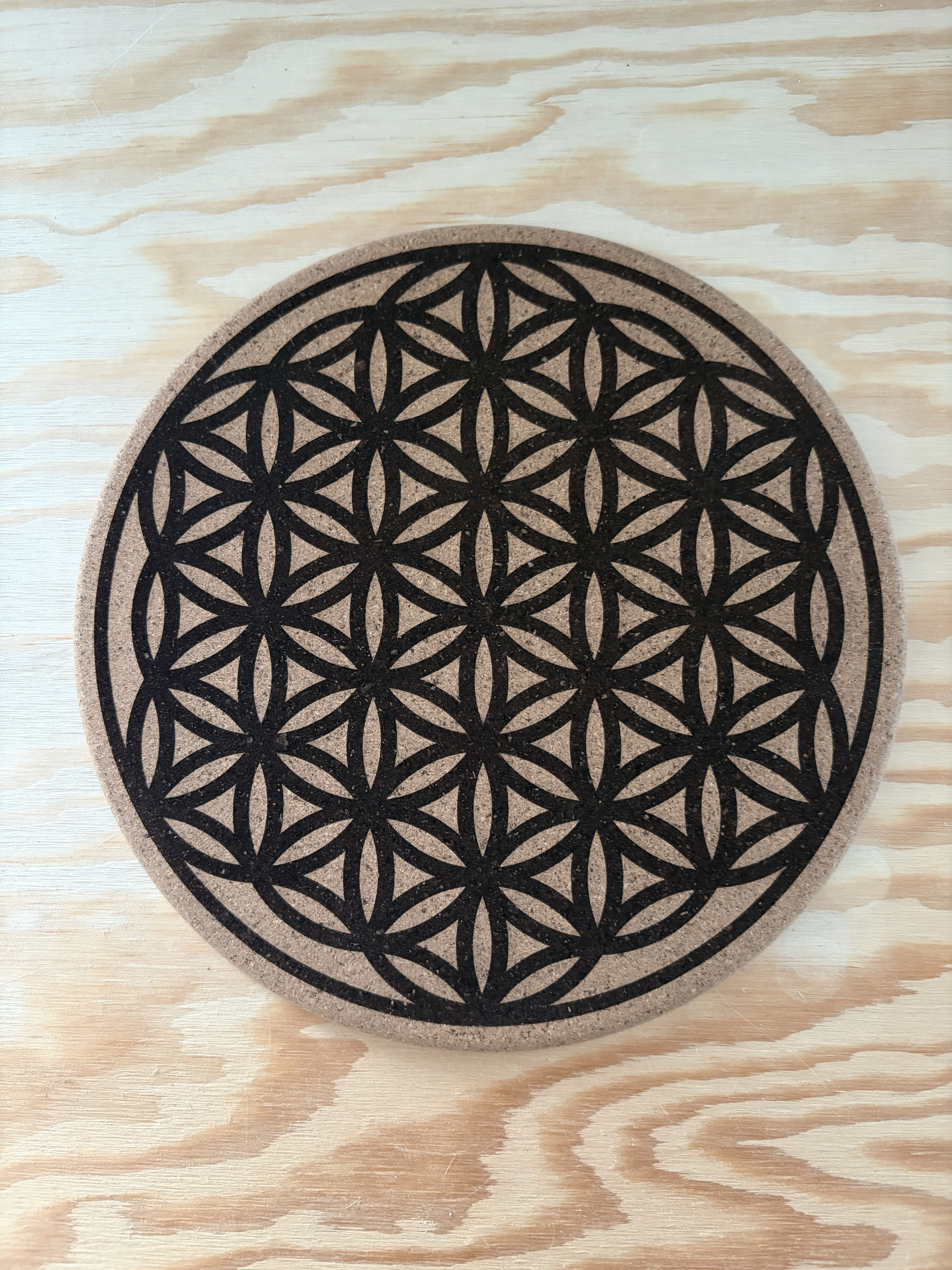 [Laser cut and engrave] Sottopentola in sughero