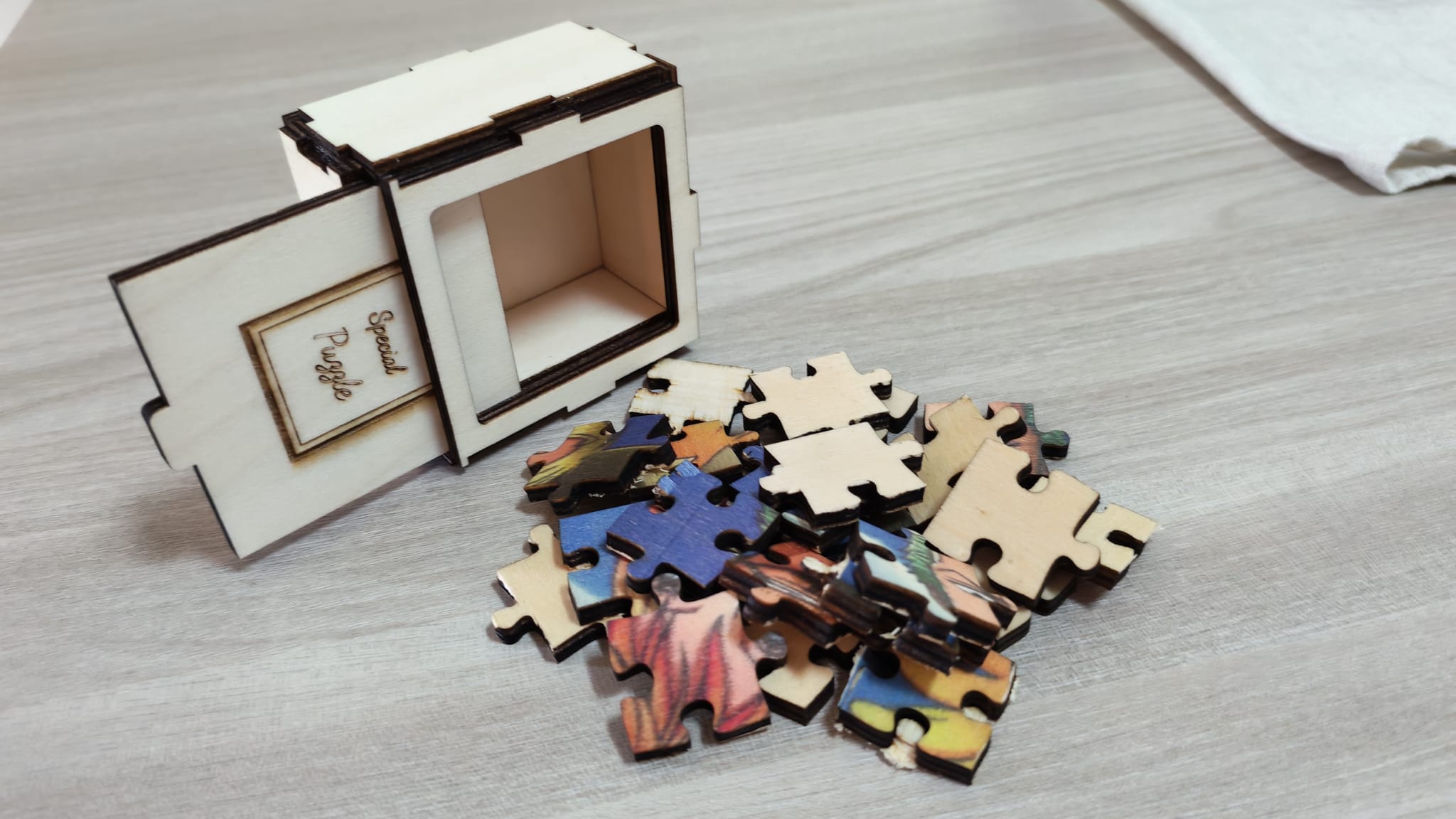 [Laser cut and engrave,Inkjet printing] Puzzle in legno con scatola personalizzata Special Puzzle