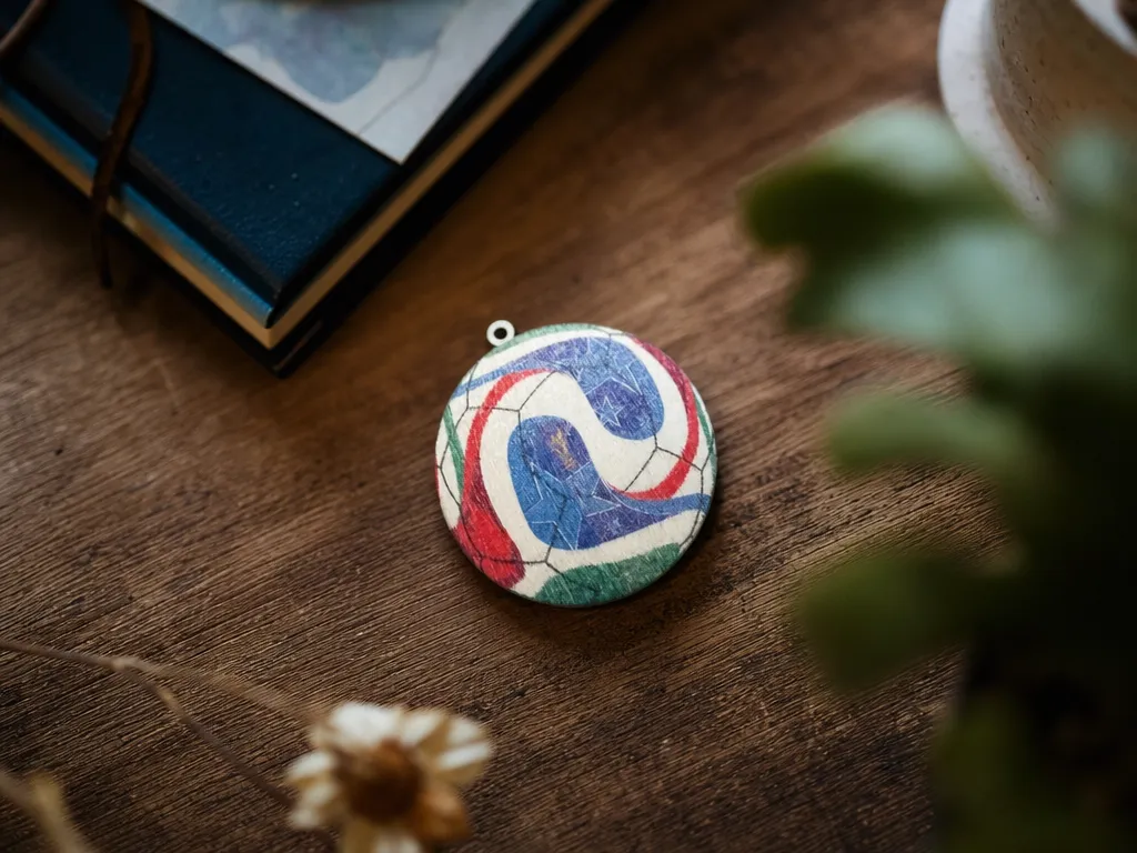 FIFA 2026 OFFICIAL BALL KEYCHAIN ON M2
