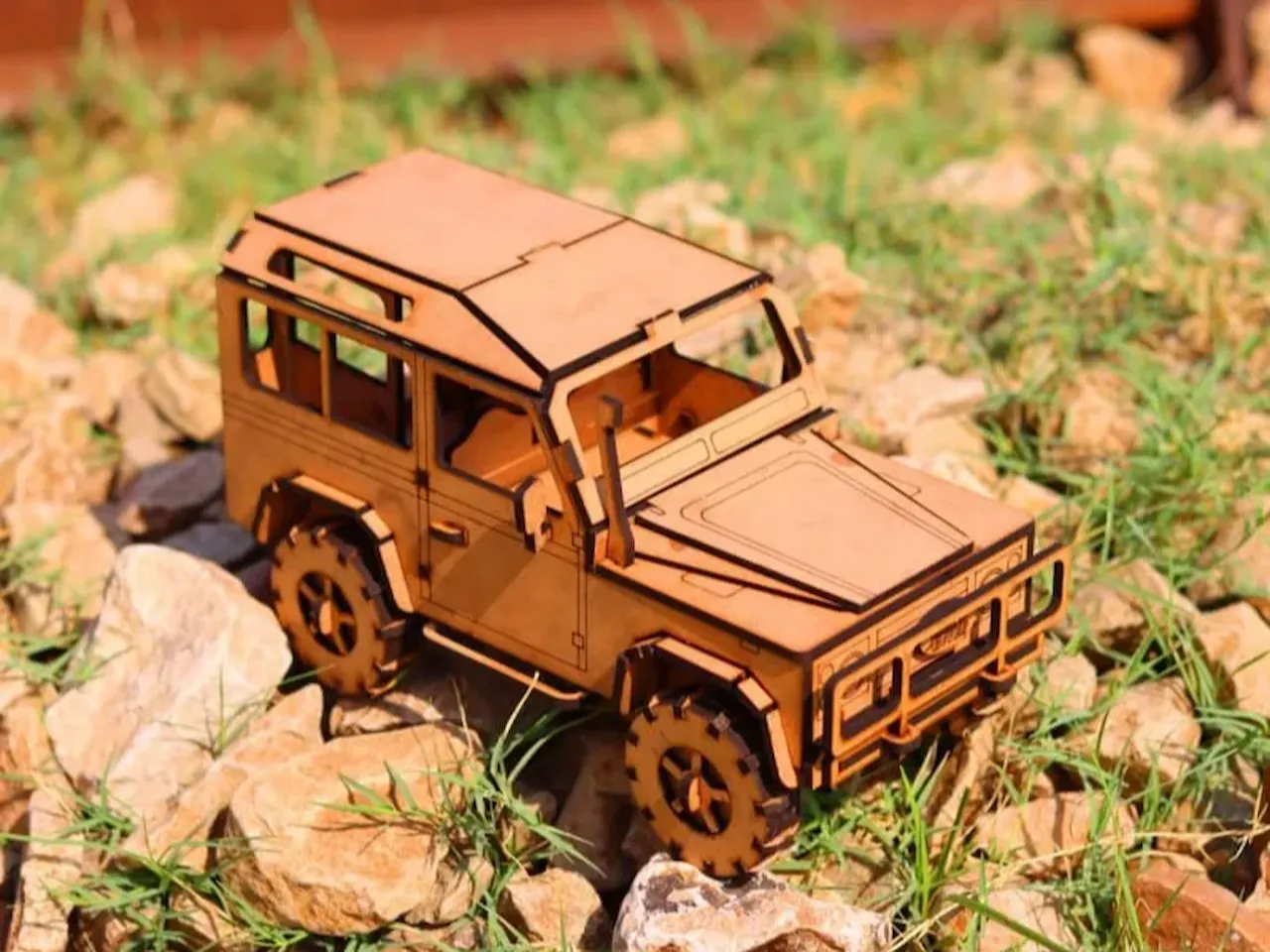 [Laser cut and engrave] Wooden Off-Road SUV Model Vehicle