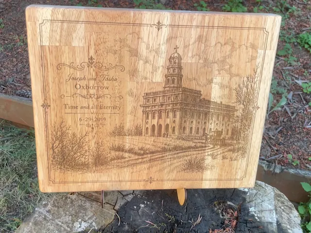 Personalized Wooden Cutting Board Featuring Temple Illustration and Wedding Date
