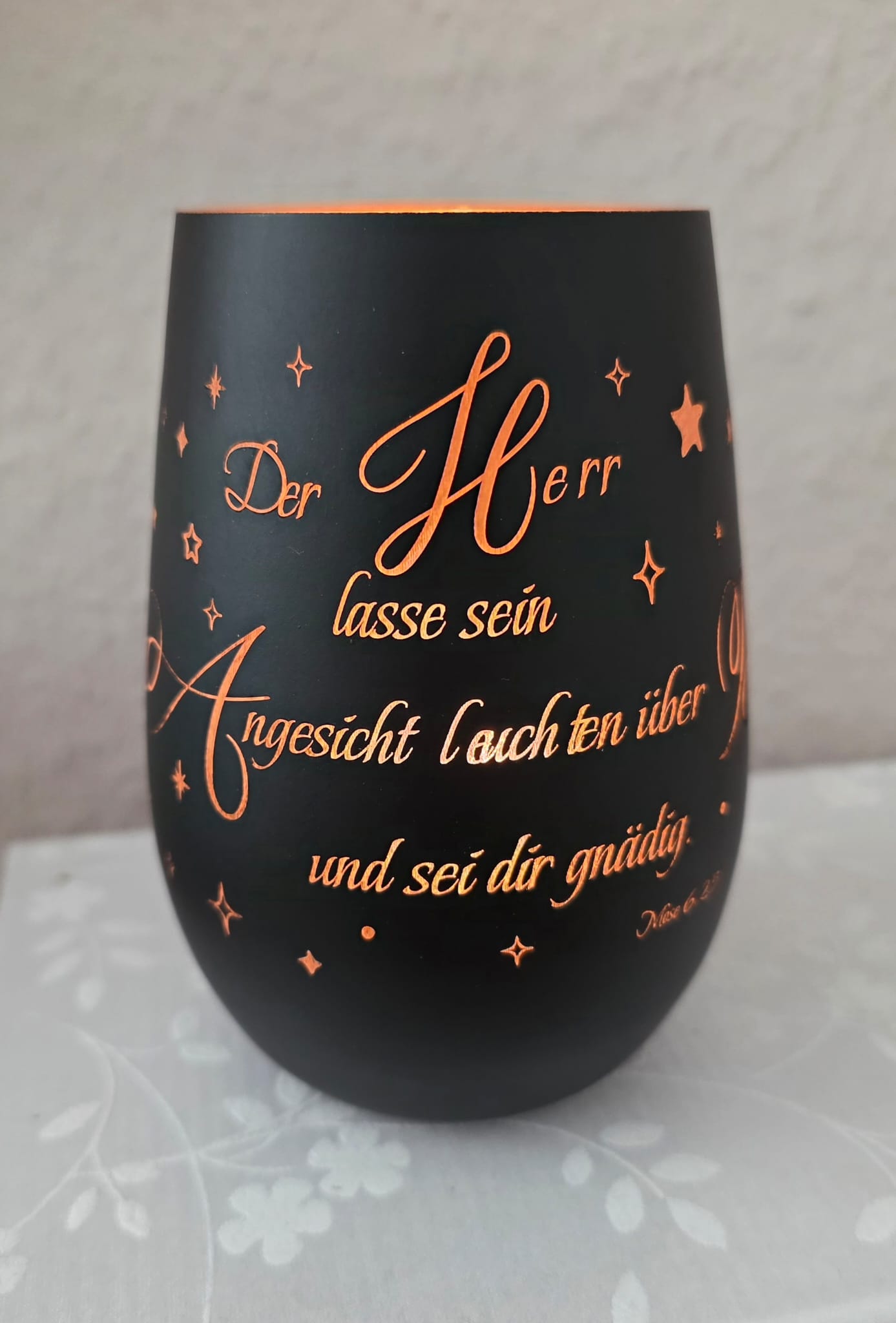 [Laser cut and engrave] Windlicht mit biblischem Segensspruch und Sternenmotiv, Teelicht-Halter