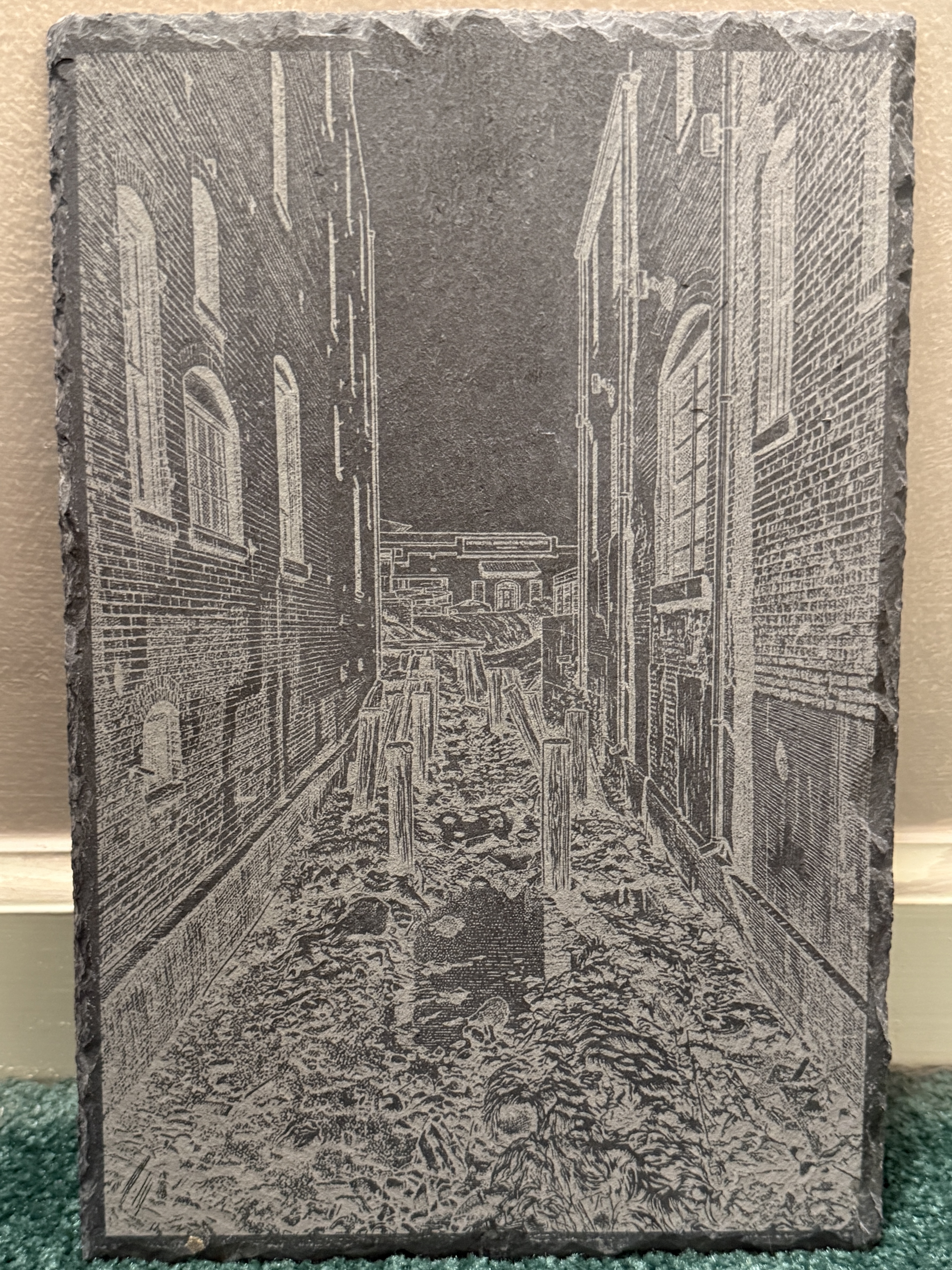 [Laser cut and engrave] Slate plaque featuring an urban alleyway architectural sketch