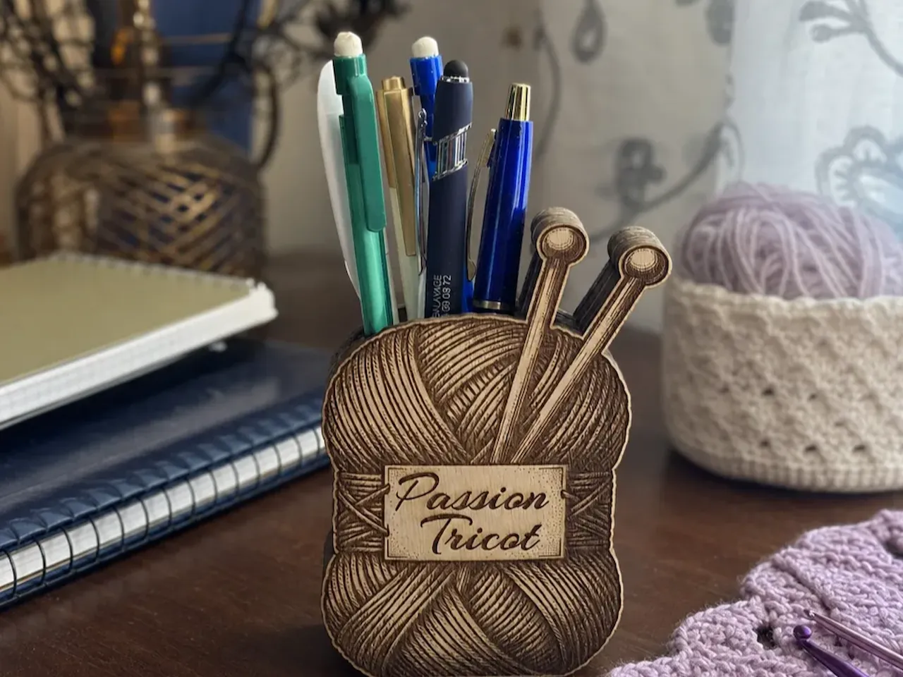 [Laser cut and engrave] Pot à crayons en forme de pelote de laine Passion Tricot