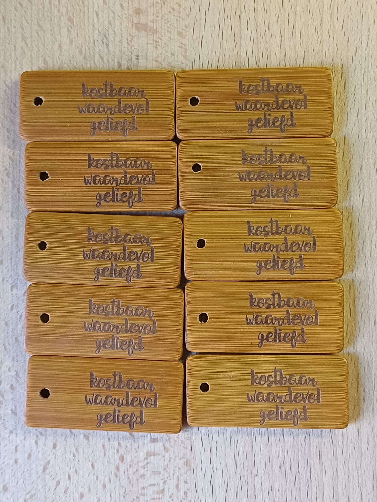 [Laser cut and engrave] Rectangular bamboo tag with Dutch text