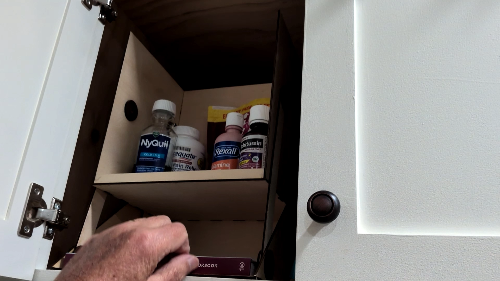 [Laser cut and engrave] Pull-Down Medicine Storage Shelf